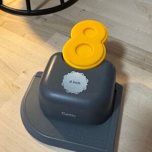 Celtic Mini 8 Punch in Yellow and Gray